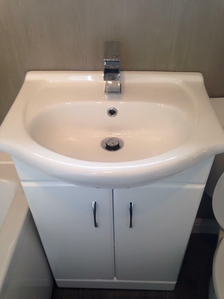 UKpropserve's tweet photo. More pics from this weeks bathroom renovation...

#UKPropserve http://t.co/lzk86wqhza