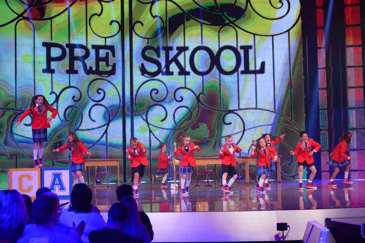 sat1's tweet photo. Der zweite Finalist bei #Superkids steht fest: Die süße #Streetdance -Crew #PreSkool aus Wales. http://t.co/nmIHKJ7v7P