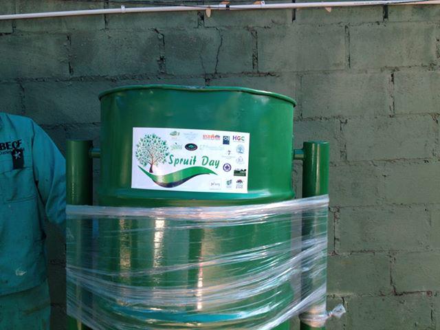 Deliveries for Spruit Day.
 Delivery of Litter Bins donated by Pick n Pay and other goodies to the communities!