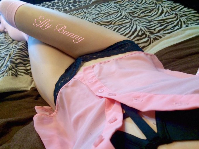 Going live now on chaturbate!! Come say hi!! 😽✨💕 http://t.co/y0HC9FpvGv<a href="/tag/camgirl"class="tags"><span>#camgirl</span></a><a href="/tag/chaturbate"class="tags"><span>#chaturbate</span></a>