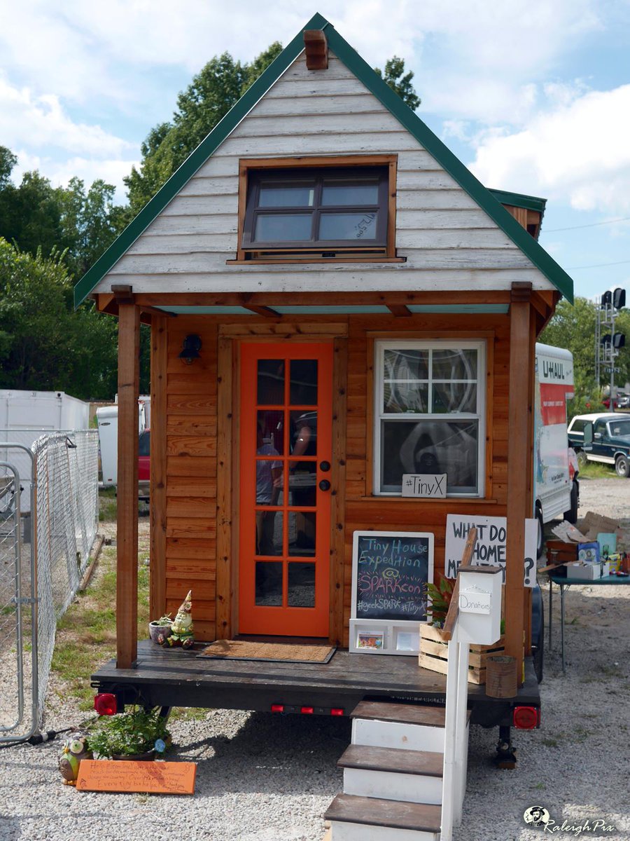 RaleighPix's tweet image. Tiny House Expedition at #SPARKconX. @SPARKconner raleighpix.com