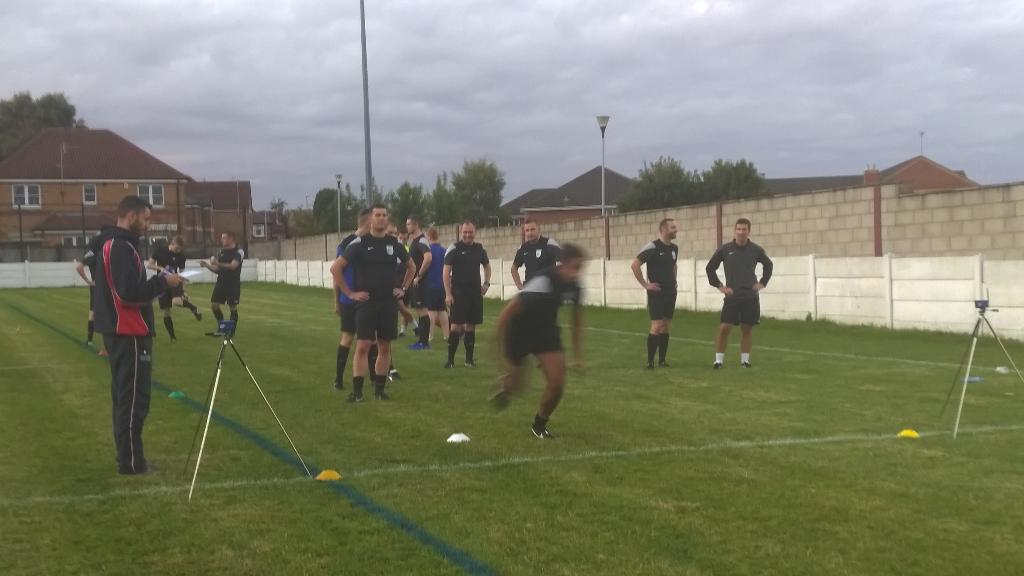 daveplowright1's tweet photo. @NTUSport putting @NottsFA Referees development Group through their paces #fittoreferee http://t.co/VnDpV0IHbz