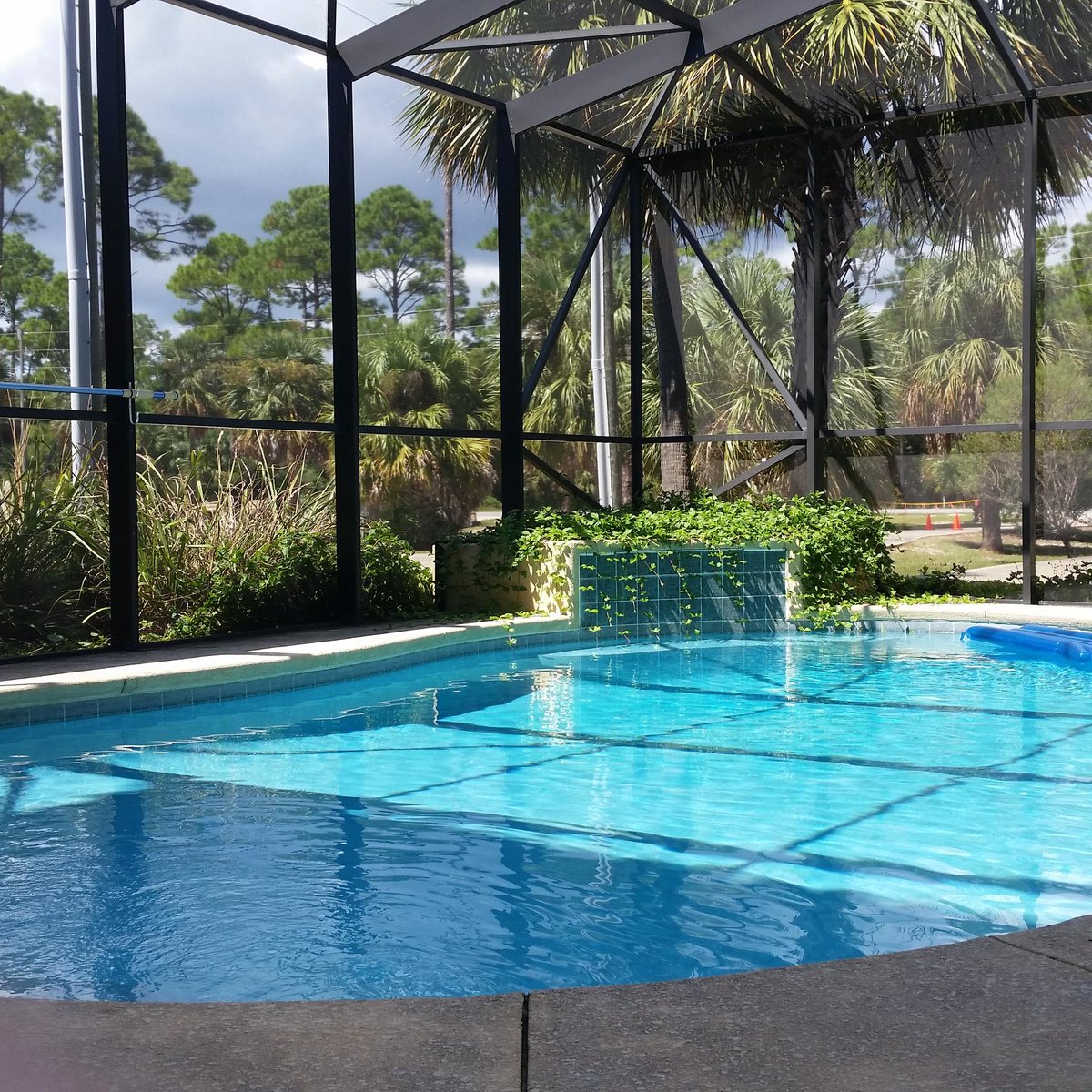 baileyjohn's tweet image. I'm so John Candy with it.