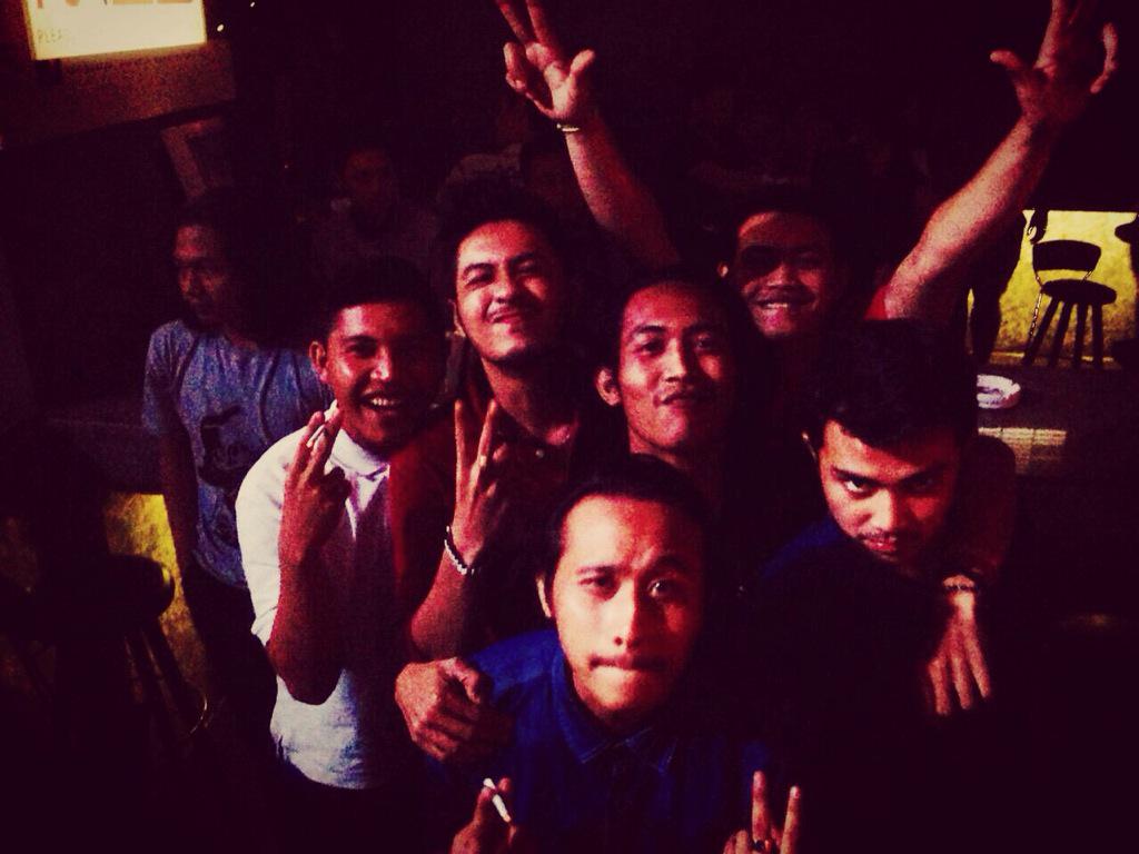 Nakal ber.8 cukup dehh.✌️