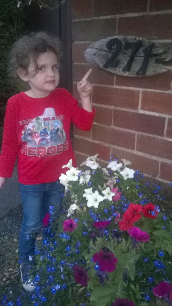 kelfantastic's tweet photo. @recbgl Lucy LOVES this challenge! #NumberHunter http://t.co/ga9QR6bLGH