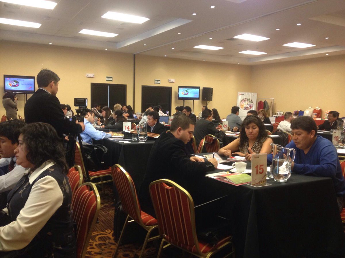 MINPRODUCCION's tweet photo. #MIPYME y grandes empresas cierran negocios por más de S/. 4 millones en Arequipa ► http://t.co/R9LOdy4Mws http://t.co/JCwh4gaYNc