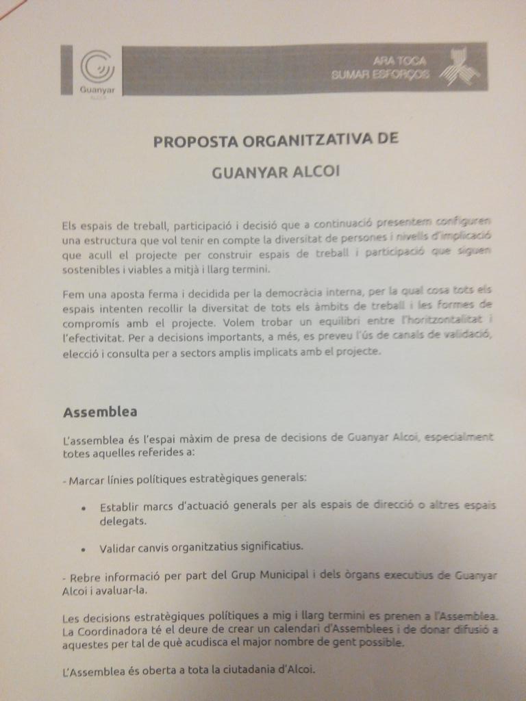 GuanyarAlcoi's tweet photo. Ho posem més fàcil, foto de part de la proposta d'organització interna, l'Assemblea. #AssembleaGA http://t.co/CSqFVOBMCk