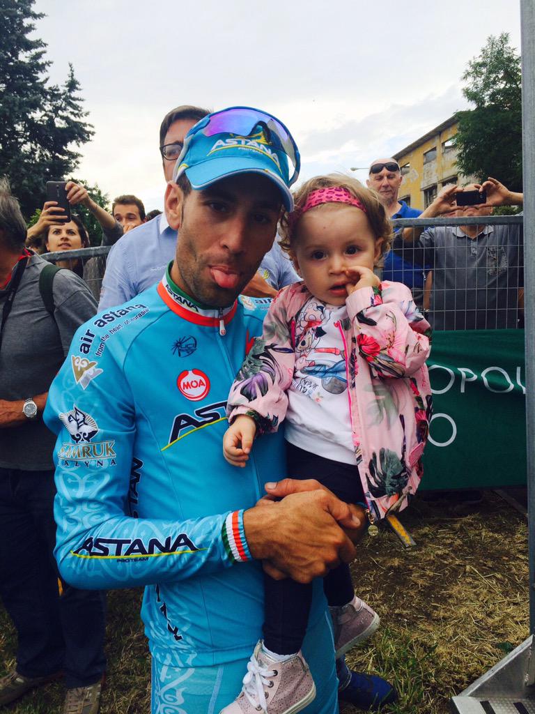 Vincenzo Nibali tweet media