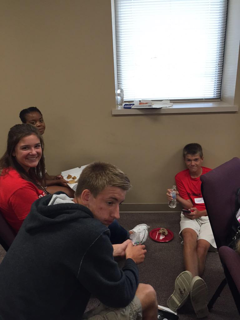 PH_StuCo's tweet photo. Freshman doing #NYLS http://t.co/jsq3i0JWNo