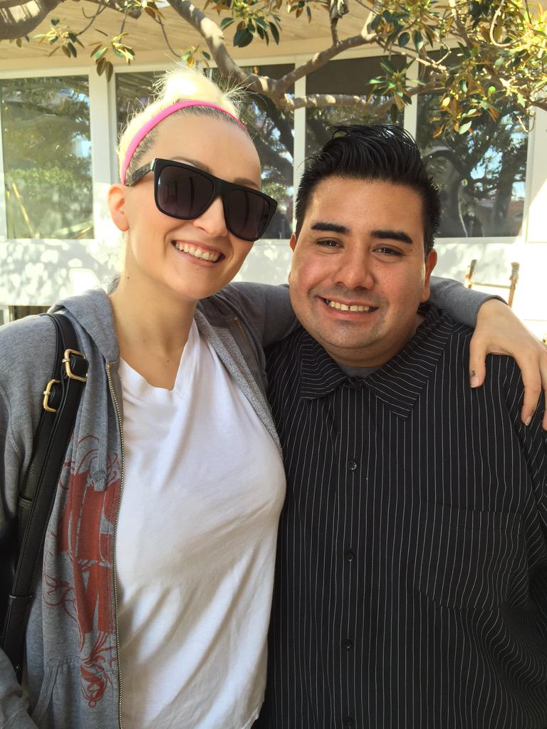 JulieHosler_sp's tweet photo. Pastry chef @8lolo1 from #georgesatthecove welcoming @ChefSinsay from @DukesLaJolla to the neighborhood!!! http://t.co/ld2zPzvqN5