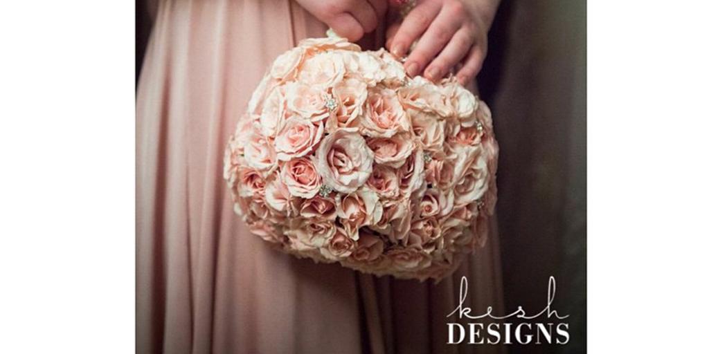 "We adore flower girl floral purses." Photo: CoteStyleWeddings Design: <a href="/keshdesigns/">Kesh Designs</a> 
on.fb.me/1W5uHQg