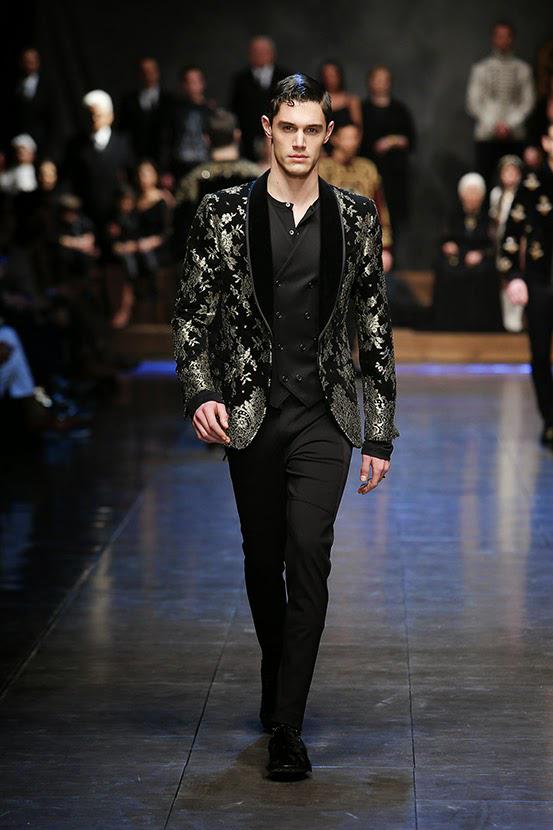 AModernEdge's tweet image. Love &amp;lt;3 Love &amp;lt;3 Men in suits. This suit brings out the edge and confidence.