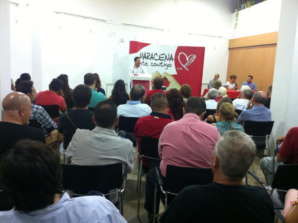 Noel_Lopez_'s tweet photo. Hoy votando a la candidatura para congreso y Senado y recibiendo propuestas para presupuestos municipales http://t.co/3csY3KjNwh
