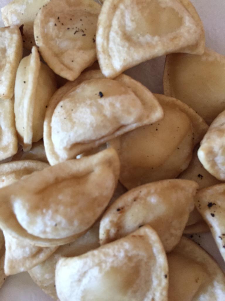 PierogiLover123's tweet photo. RT to be blessed with PIEROGIS for a year, if you ignore this you'll never get PIEROGIS again http://t.co/akrtsMkrLF