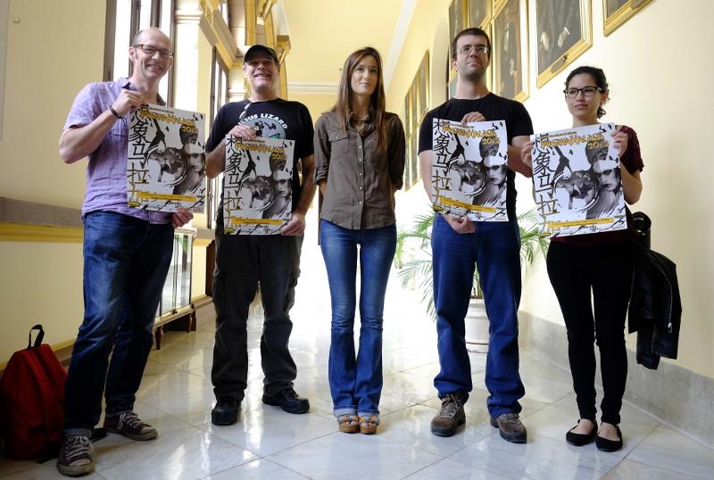 Las artes marciales y el cómic se dan la mano en el salón <a href="/imaginamalaga/">imaginamalaga</a>. buff.ly/1Ohdm5K