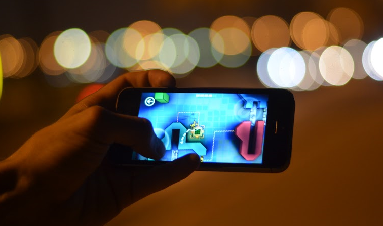 kozlosasha's tweet image. We are going to launch Tile Rider [action/puzzle/racing] on iOS next week! WooHoo! #indiedev #iphonegames