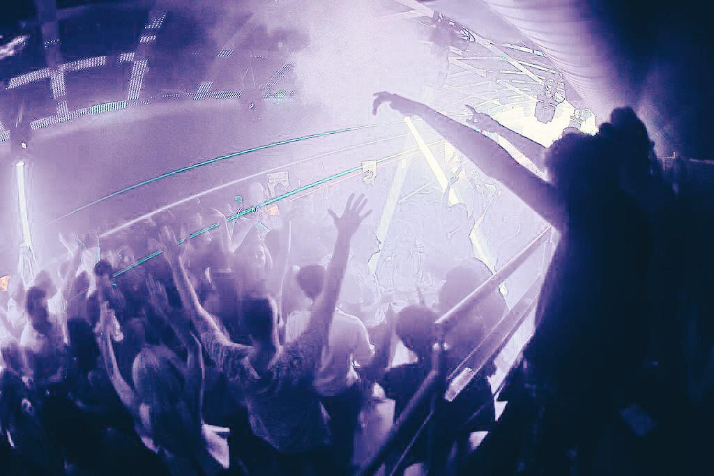 RegressionSesh's tweet photo. Just 5 tickets left for our party tomoro at FIRE! Get them before the price goes up >> http://t.co/gulzwlhAWW http://t.co/xFI6ECwY1i
