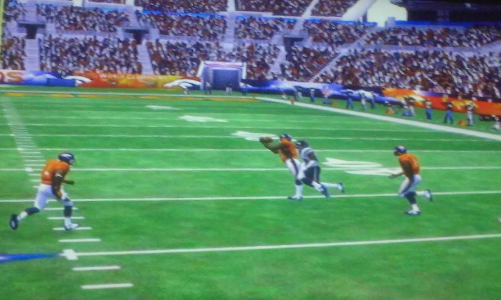 yne_lorx's tweet photo. Playing the game http://t.co/GbCqWrzybt