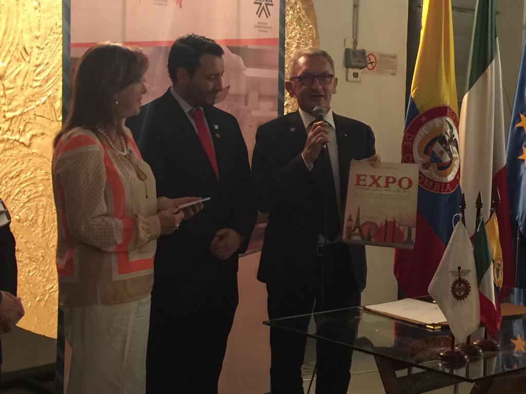 #Massetti #ItaliaColombia x trasferire saper fare artigiano riconosciuto nel mondo <a href="/confartigianato/">Confartigianato</a> <a href="/SENAComunica/">SENA</a>