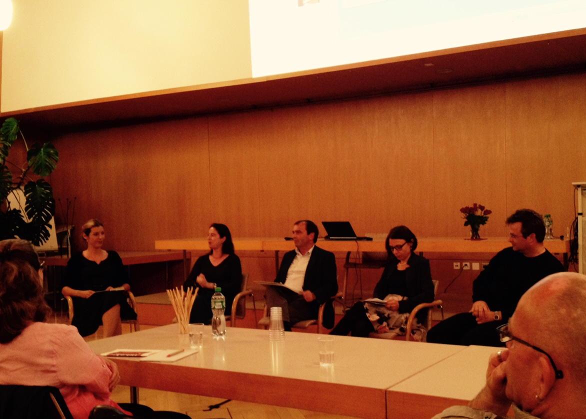 JuergCaflisch's tweet photo. Sozialhilfe in Not?! Moderation eines Podiums in Wettingen mit engagiertem Publikum. http://t.co/KyVKYhztHp