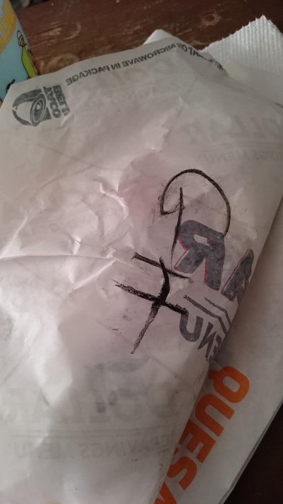 thatsramel's tweet photo. @tacobell  eating the ghost pepper griller pray for me http://t.co/KYBWkhwiSL