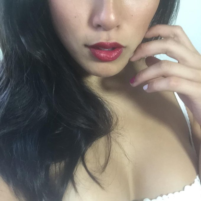 Tell me your dirty thoughts on http://t.co/gYpuAfGwGY http://t.co/YypytUMeZ5<a href="/tag/mvsales"class="tags"><span>#mvsales</span></a>