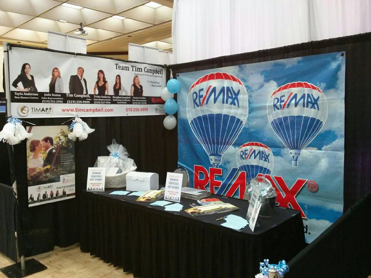 Last day of the wedding show!! Come on out to the Caboto Club 5:30-9pm and check out our booth for Team Tim Campbell!