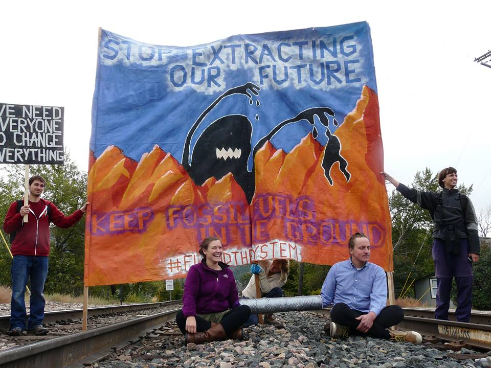Northern Rockies floods the system. Two lock down to stop a coal train ow.ly/Sm7nQ #floodthesystem
