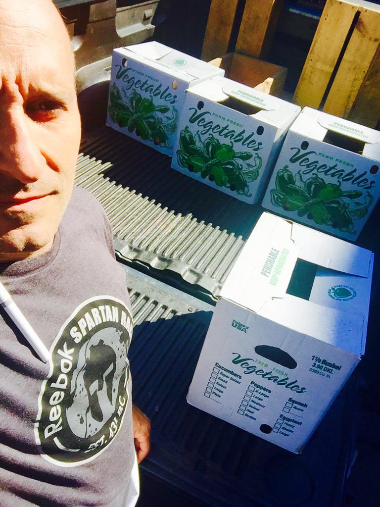 ❤️ Thursdays when <a href="/SweetGeorgiaPs/">Sweet Georgia P's</a> brings us #FreshProduce <a href="/michaelbledsoe/">Mike Bledsoe</a> <a href="/SpartanRace/">spartan</a> <a href="/Reebok/">Reebok</a> <a href="/foodawakenings/">Cynthia Clements</a> #AROO