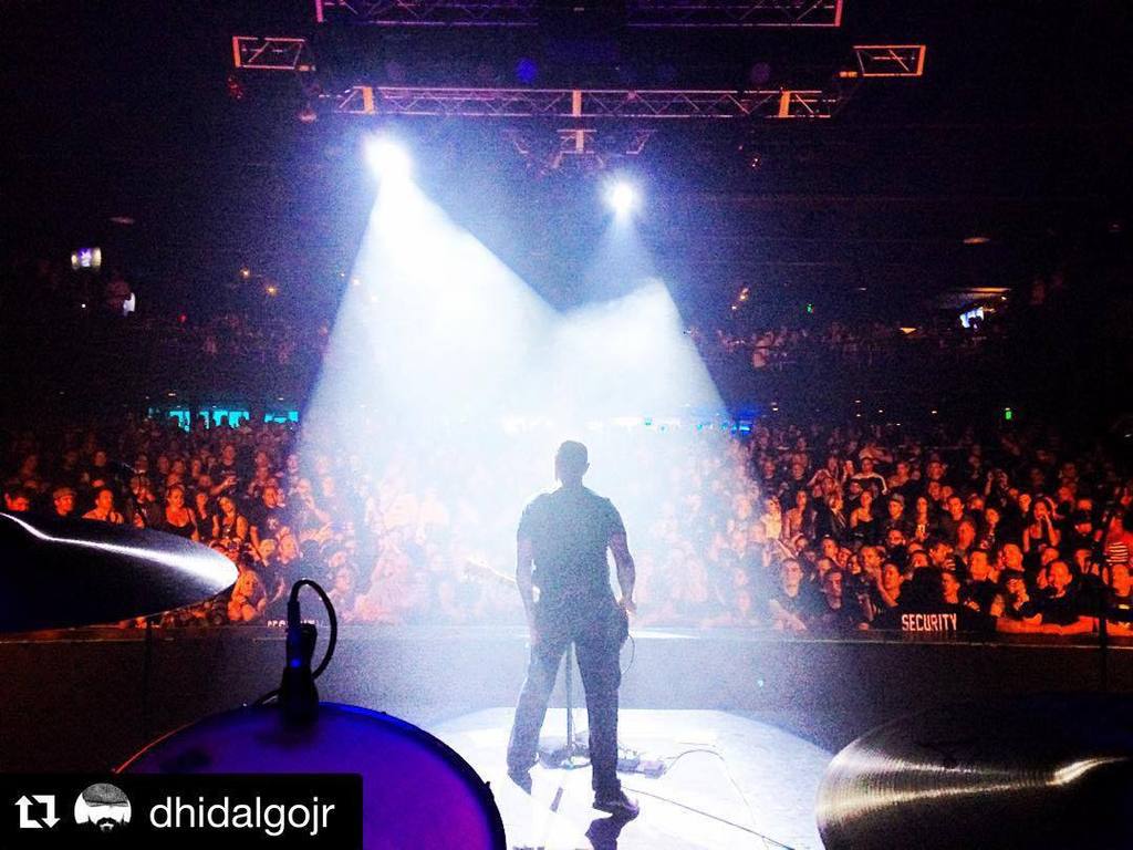 SocialD1's tweet photo. "Night #3 and the final night of #SD25th tour. Thanks to everyone who came out to all the… http://t.co/asv1LHkWJL http://t.co/qFxcjKEhhV