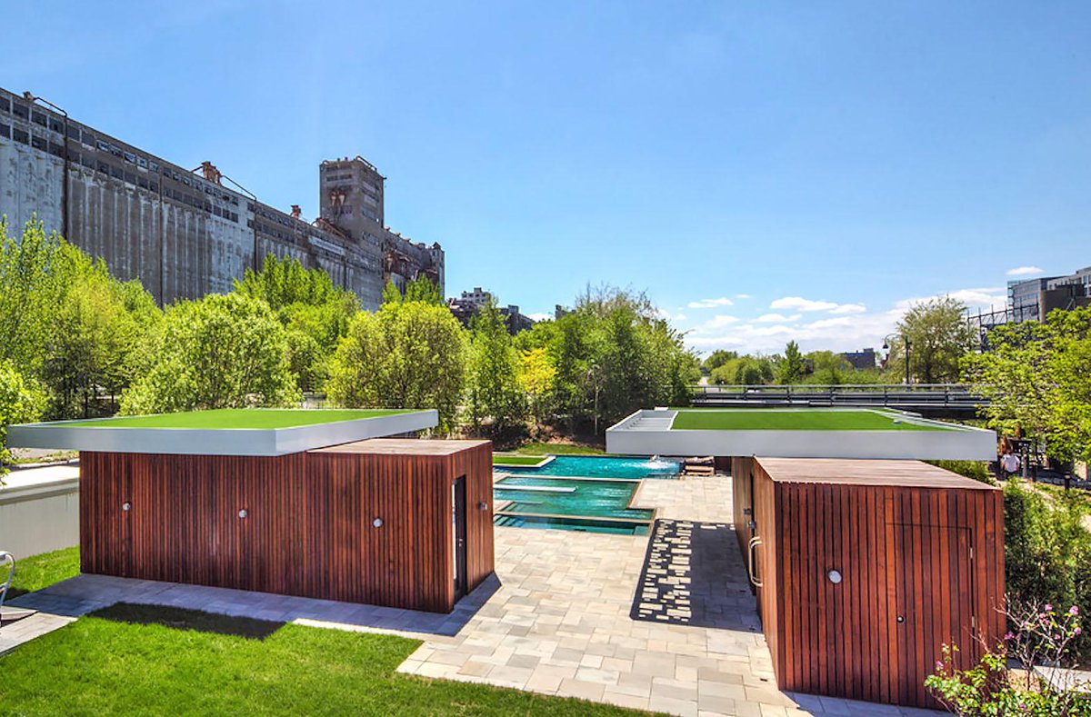 IDSToronto's tweet image. Good example of container architecture - this Bota Bota spa in Montreal by #MUArchitecture bit.ly/1gu9vU7