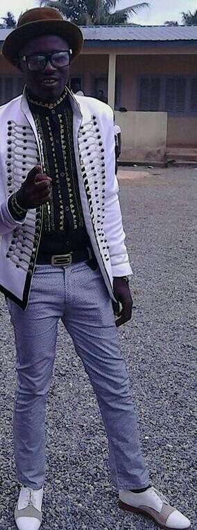 SparkklesG's tweet photo. That's my father in the photo.I love u so much and thank you for everything you have done for me
#skido
#NyameYie http://t.co/G8F5Qzw6tf