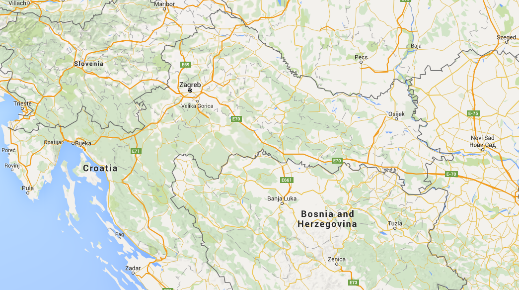 RT_com's tweet photo. URGENT: Slovenia halts rail traffic on border crossing with Croatia #refugeecrisis http://t.co/LOcDW15XBy http://t.co/HHfStCRbWy