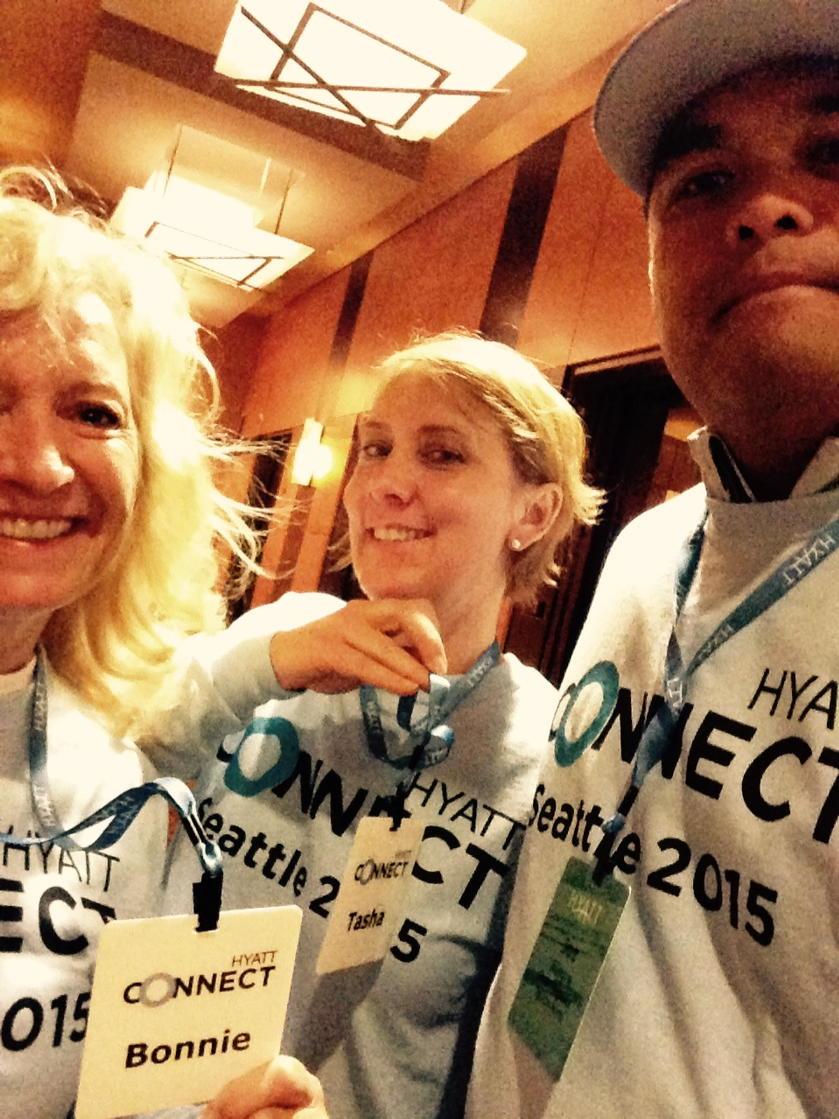 JoeHappyIW's tweet photo. Cool ppl wear their name tags to thrive activities #hyattconnect @hyattsalesforce http://t.co/Rek13hmsSF