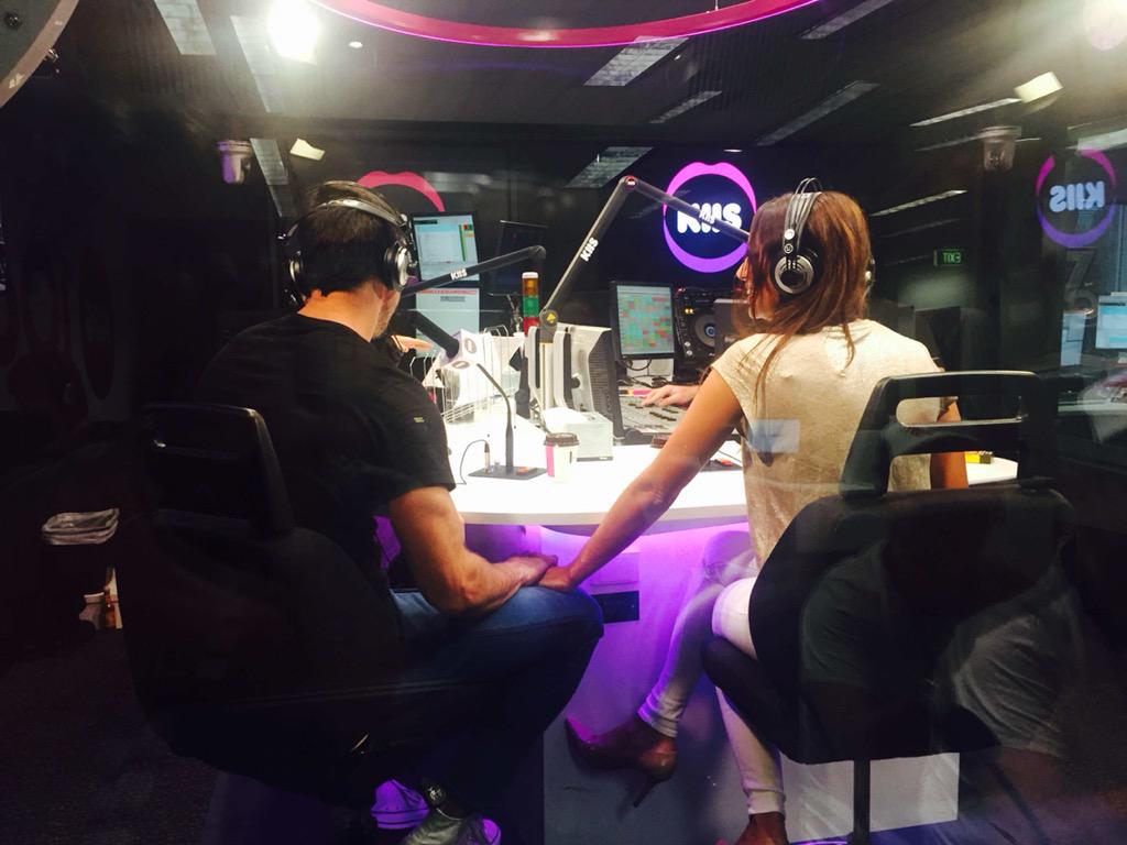 KIIS1065 - Sam Wood - Snezana Markoski - Bachelor Australia - Season 3 - Fan Forum - Page 3 CPIeBzOU8AAY6Hy