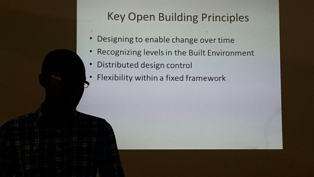 UJ_Unit2's tweet photo. Phil Astley sharing the secrets of open building with the unit 2 students http://t.co/WuSOc5HYWm