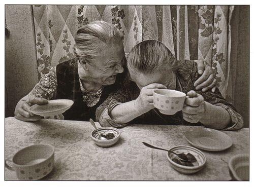 TipTea's tweet photo. #TeaTime #FriendsTime #TeaQuality #Gourmet #OnlyForYou #BestTeaInTheWorld http://t.co/dKXUqq0xhA