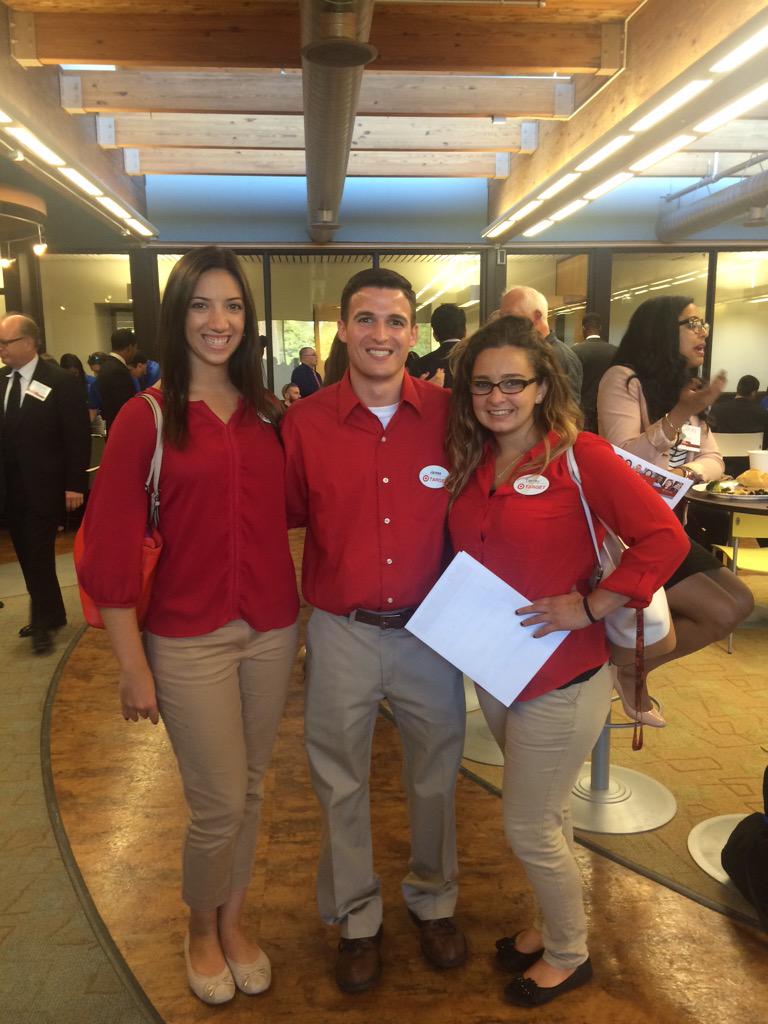 kmanfre's tweet photo. Recruiting some top talent at Rutgers! #D419  @yourhero2287 @vickiberth http://t.co/SyYxShqa50
