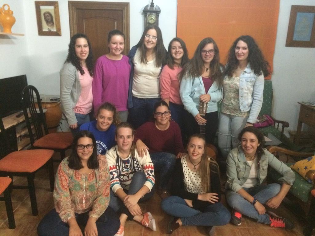 LasChicotas's tweet photo. Las Chicotas han vuelto!! Primer ensayo superado! Deseando de que llegue el siguiente🎭 http://t.co/TBPIy8vjDF