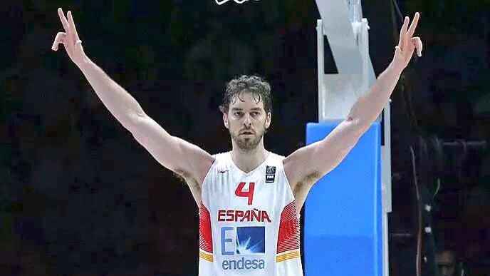 RaulGomez82's tweet photo. Simplemente @paugasol .I love this game!!! #EuroBasket2015 http://t.co/k6HksPuGAM