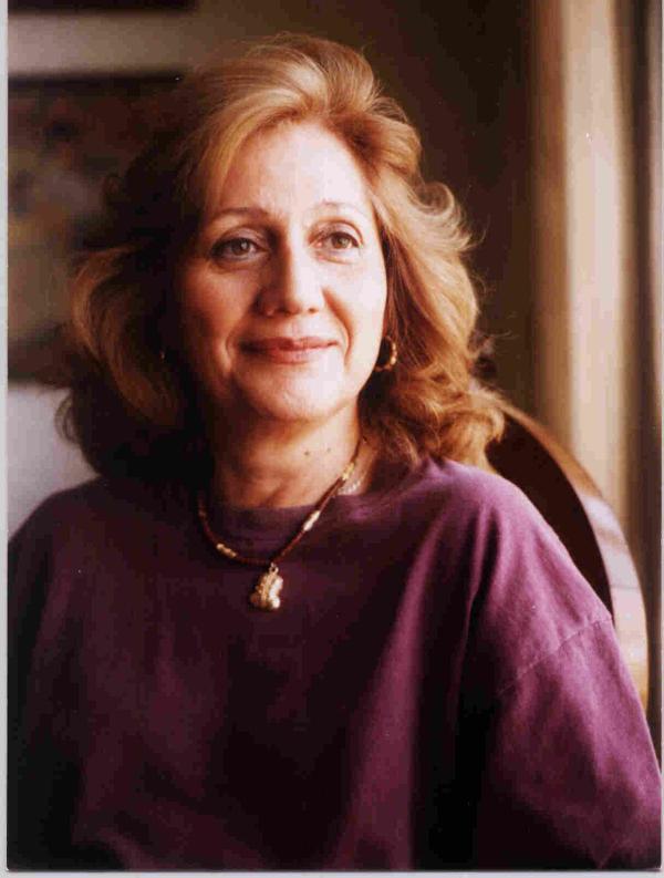 EmisorasUnidas's tweet photo. Ana María Rodas sustituye a Dwight Pezzarossi en el ministerio de Cultura y Deportes.

Foto: Gobierno (canal). http://t.co/hSvuwIxdlK