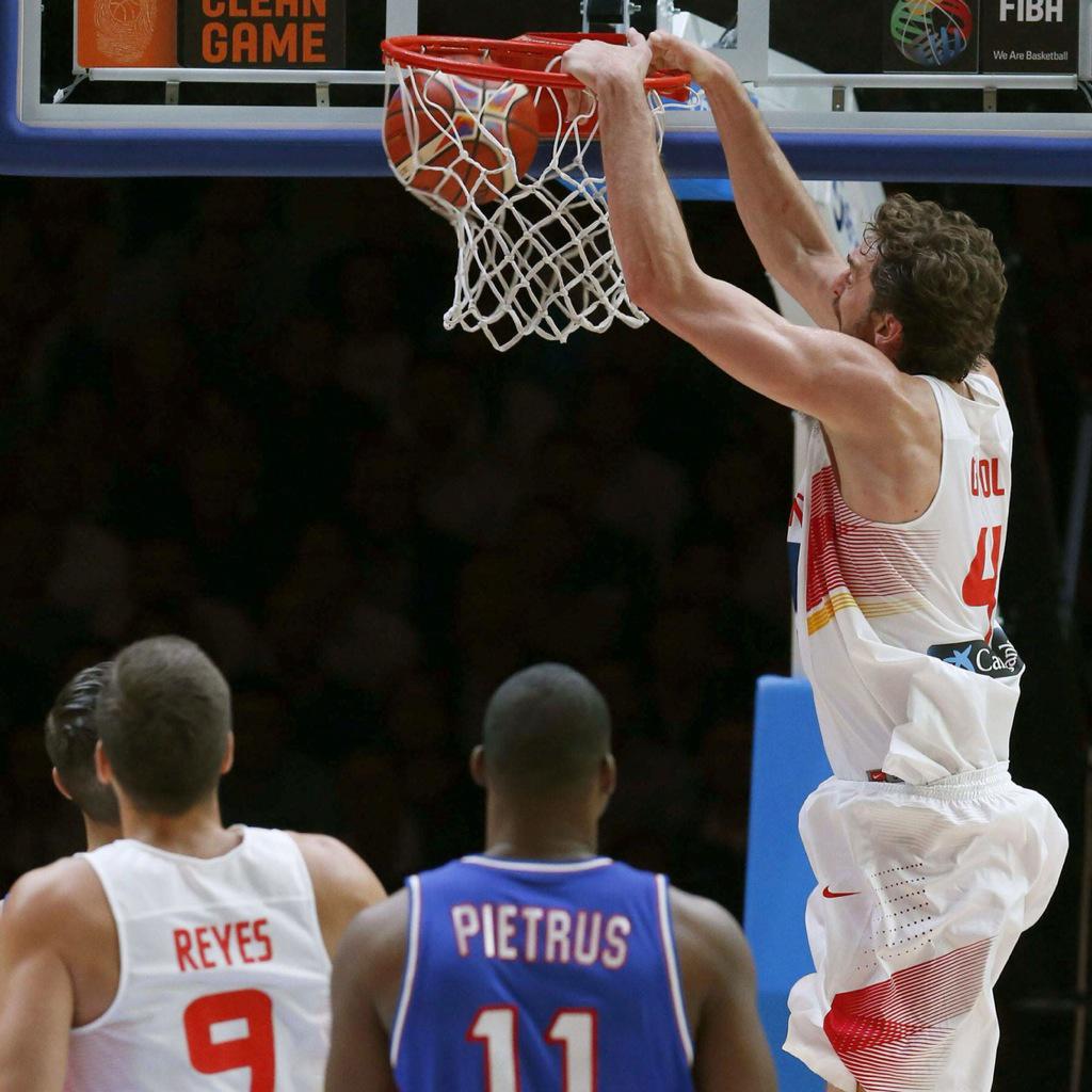 Que gusto da ganar a los franchutes en su casa en la prórroga y ver como se cagan en tiros libres #EuroBasket2015