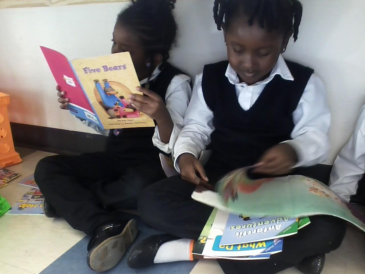 K_Kidd_ICPS's tweet photo. Reading buddies! http://t.co/aTIRaF80hI