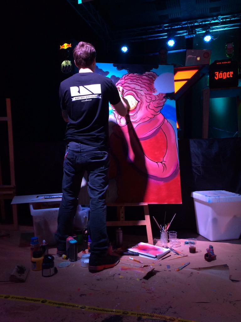 sobeltomas's tweet photo. Náš @JuicyFolio favorit v #Raw #AnalogNight #Battle #SlakingLizard http://t.co/9EG3ewM6D9