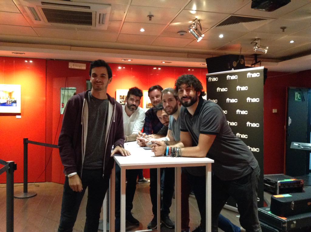 Fnac_ESP's tweet photo. Finalizamos el showcase de @IZALmusic con firma de discos y fotos.Podéis consultar + fechas en http://t.co/tBa36ne3x3 http://t.co/vUWAC2Nu9O