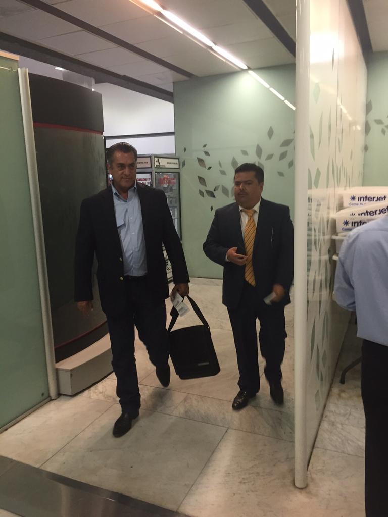 FrocNuevoLeon's tweet image. El Ing. @JaimeRdzNL Gobernador Electo de #NuevoLeón con el Líder y Srio. Gral. Lic. @Asernadeleon @CROC_Nacional