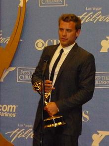 A happy dapper 36th birthday to Billy Miller! 