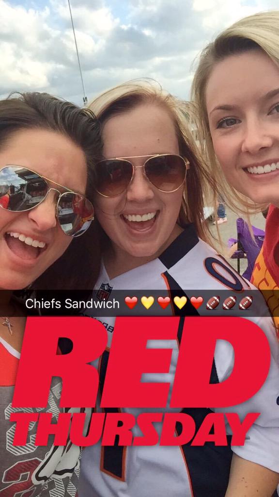 Emily Schmidt tweet media