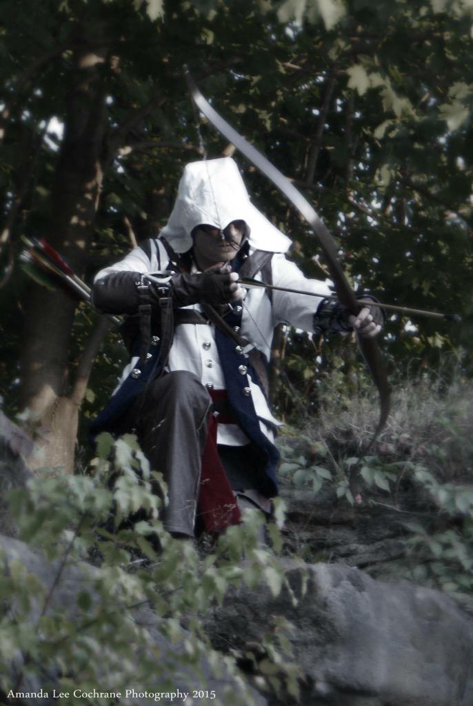 XaphanVehtis's tweet photo. #AssasinsCreed #ConnerKenway #Cosplay photo shoot, September 2015. Photos and Edits by @manda_lee13 http://t.co/lVPCelWzZI