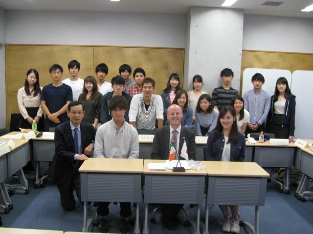 アイルランド大使館 Ireland In Japan 木曜日 成城大学に行き 社会イノベーション学部の内田教授の学生たちと会ってきました ディスカバー アイルランド と題したディスカッションでは すばらしい意見を聞いてきました Http T Co 5kmuawekuq アイルランド大使館 Ireland In Japan 木曜日 成城大学に行き 社会イノベーション学部の内田教授の学生たちと会ってきました ディスカバー アイルランド と題したディスカッションでは すばらしい意見を聞いてきました Http T Co 5kmuawekuq